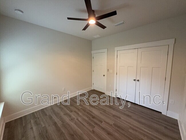 Building Photo - 10035 Tuscan Ct