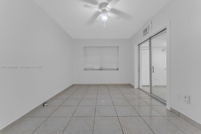 Building Photo - 5831 Taylor St