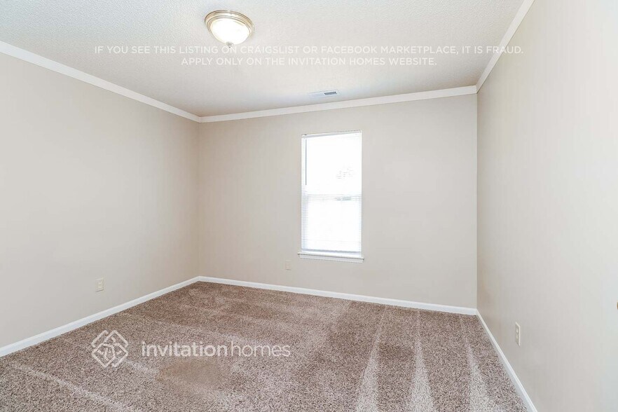 Building Photo - 3924 Chatterleigh Dr
