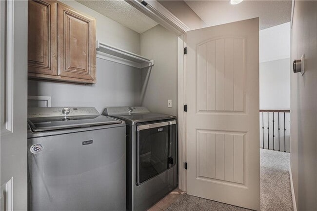 Building Photo - 5029 Woodstock Ct