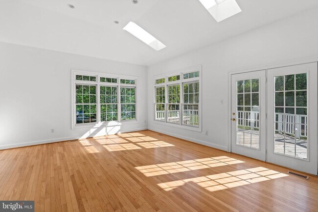 Building Photo - 14216 Cervantes Ave