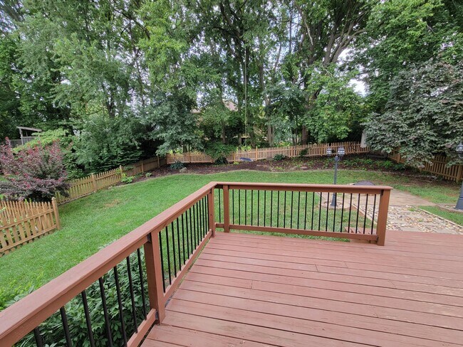 Building Photo - 2149 Palomar Trace Dr