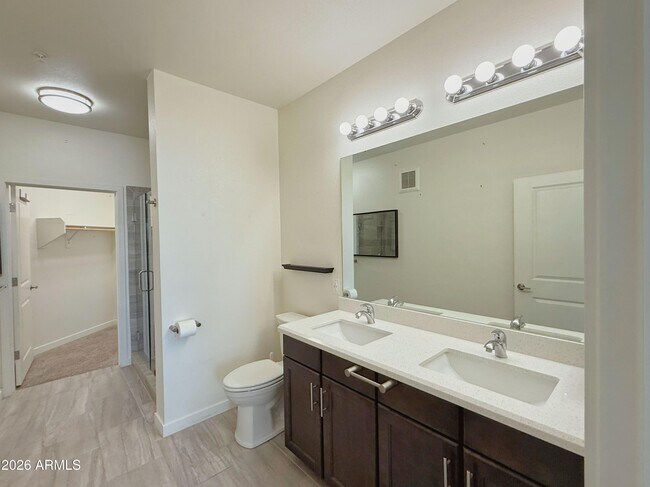 Building Photo - 2511 W Queen Creek Rd