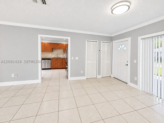 Building Photo - 22344 Palomita Dr