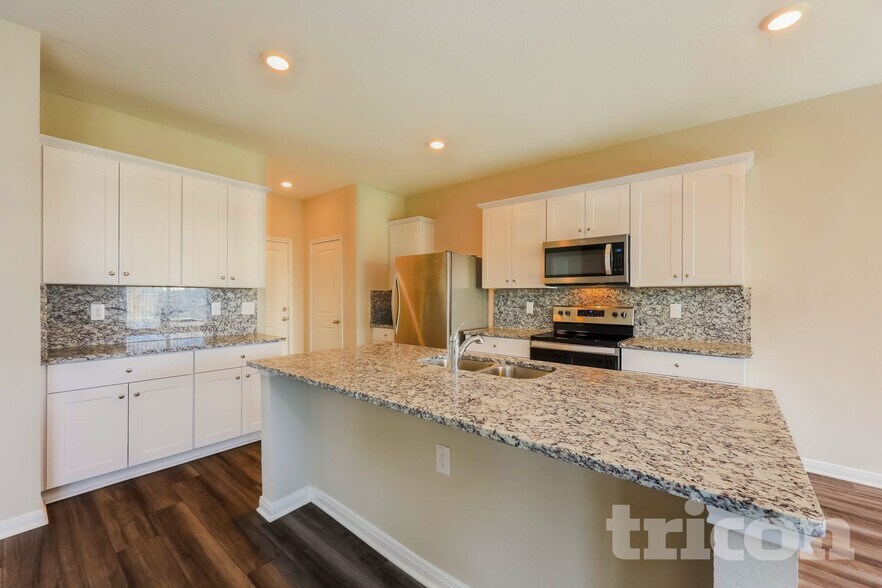 Building Photo - 14624 Maple Ter