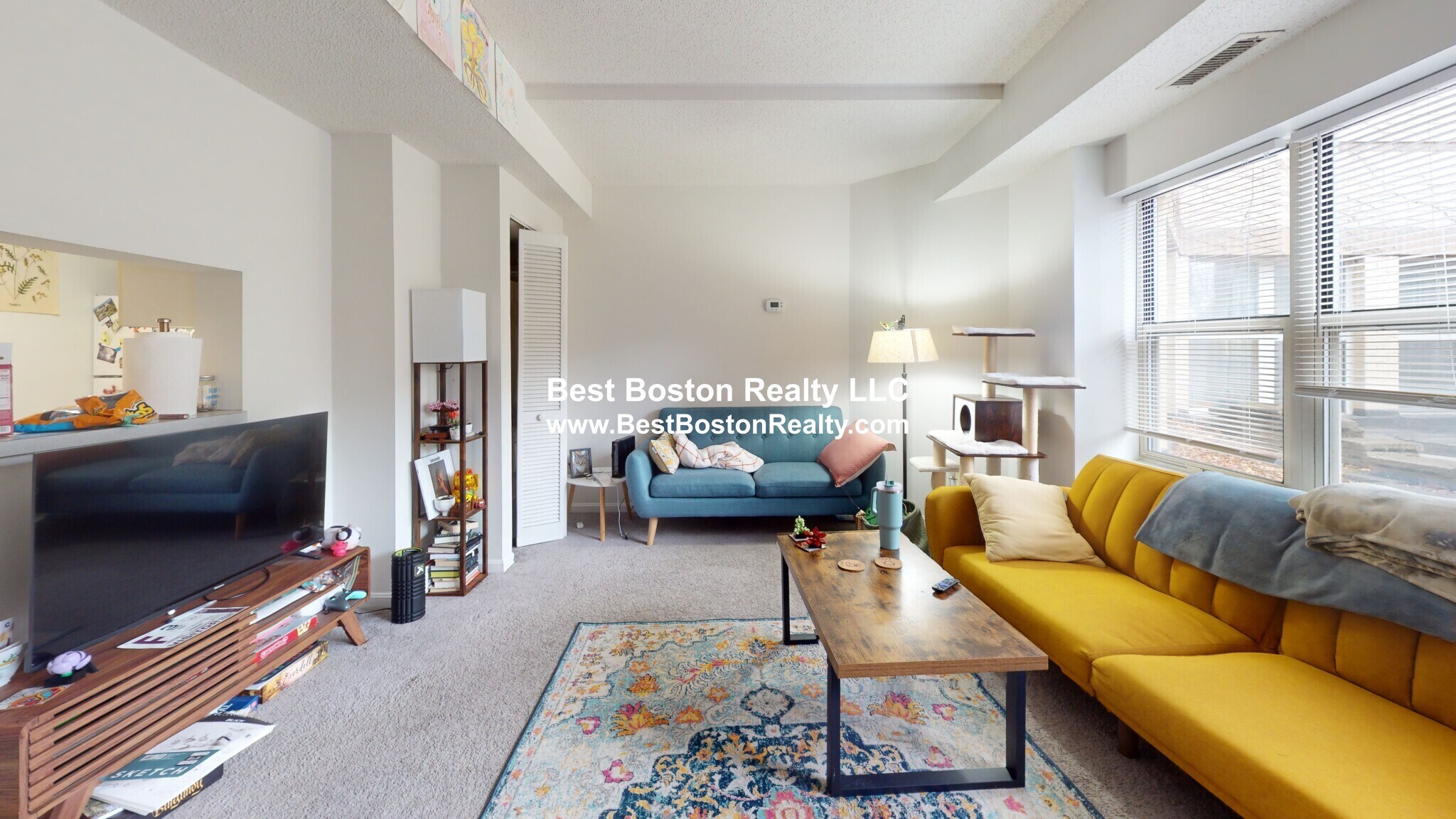 Building Photo - 175 Beacon St