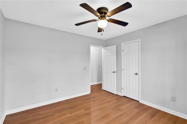 Building Photo - 7515 Asbury Dr