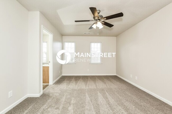 Building Photo - 3 Bedroom Pet-Friendly Home in Greensboro, NC with Main Street Renewal