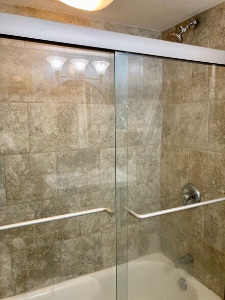 Building Photo - 12209 Braxfield Ct