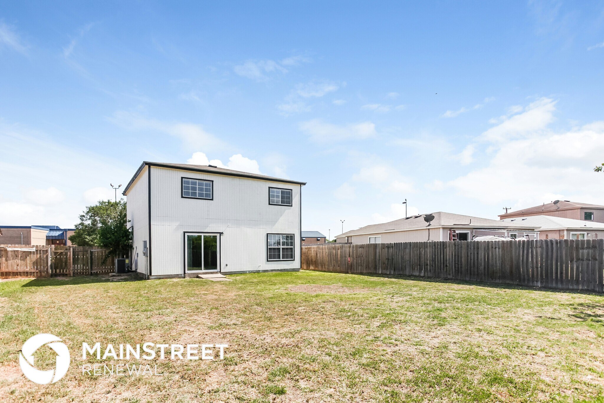 Building Photo - 6135 Lyndell Spring