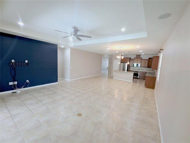 Building Photo - 18810 Birchwood Groves Dr