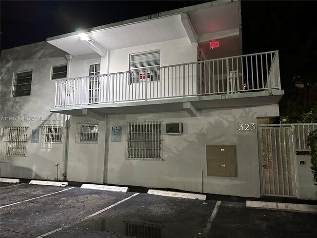 Building Photo - 323 Washington Ave