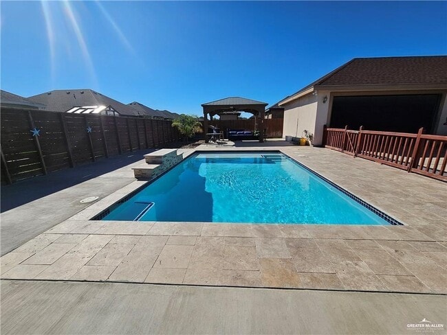 Building Photo - 21 Radiant Ln