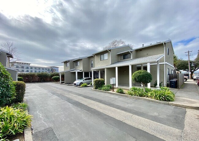 Primary Photo - Adobe Creek Apartments