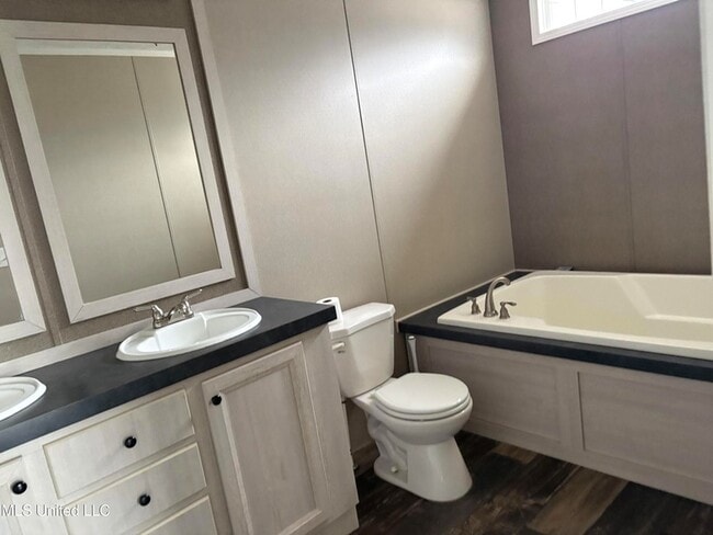 Building Photo - 1639 County Line Rd