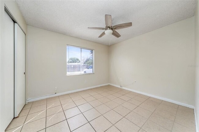Building Photo - 525 Conway Rd