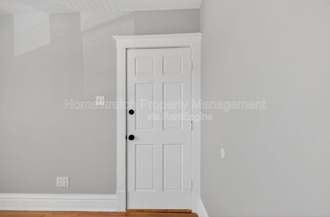 Building Photo - 3923 Miami St