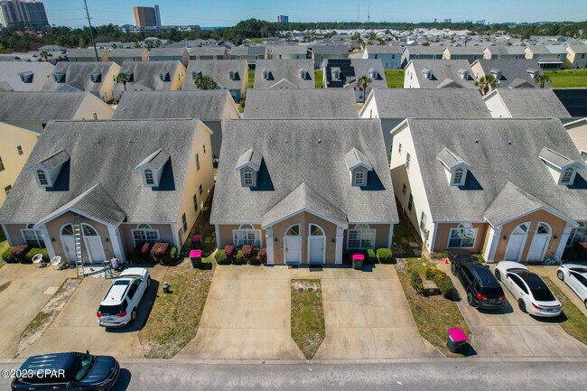 Primary Photo - 123 White Cap Wy