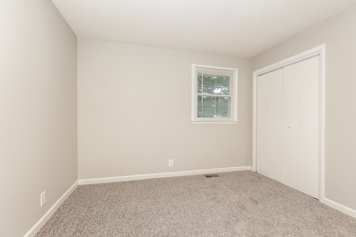 Building Photo - 4873 Everest Dr