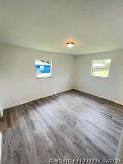Building Photo - 582 NW La Brea Ave