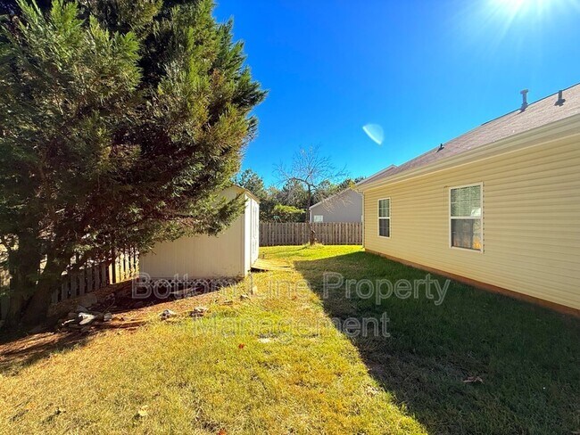 Building Photo - 10226 Highland Creek Cir