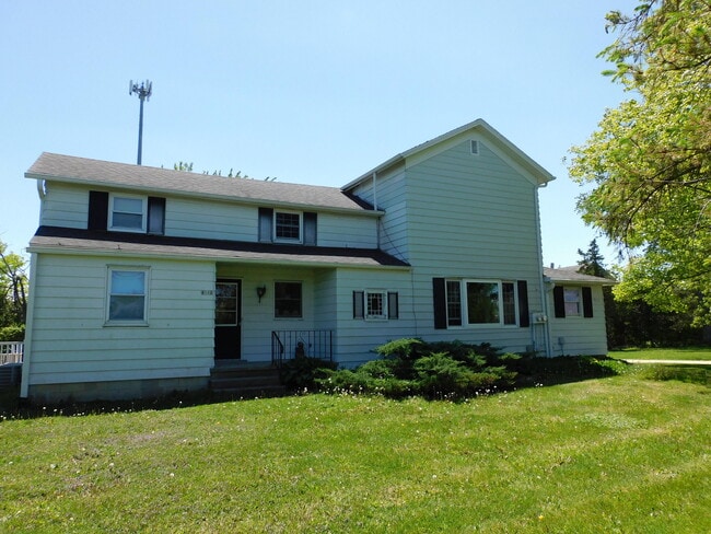 Building Photo - 4501 W 5 Mile Rd