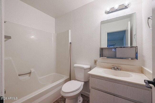 Building Photo - 9001 W Elm St