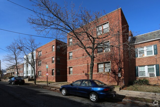 Building Photo - The Gaelle at Brookland
