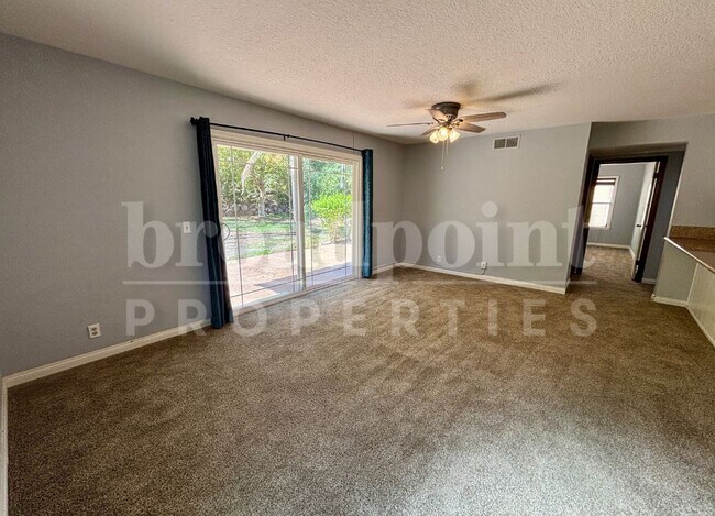 Building Photo - 10326 Oak Ranch Ln