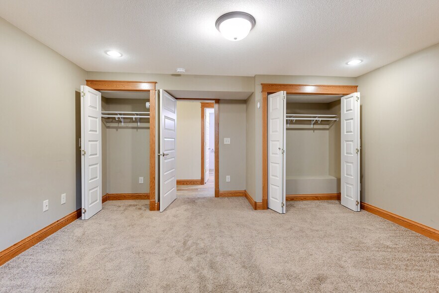 Building Photo - 1395 Englewood Ave