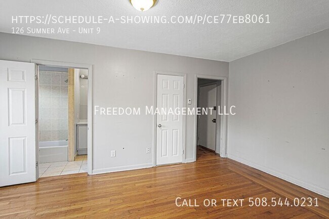 Building Photo - 126 Sumner Ave