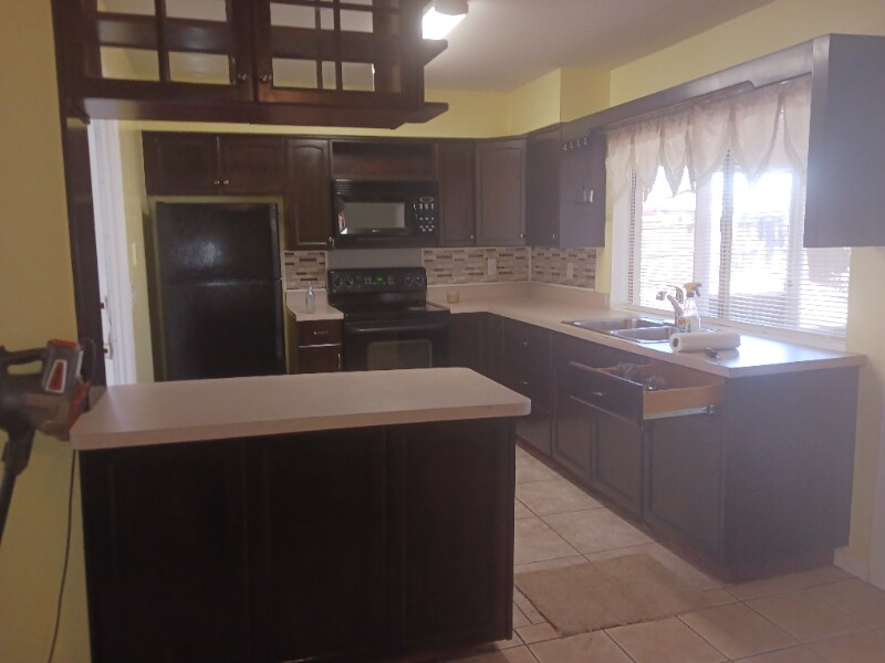 Building Photo - 17621 N 42nd St