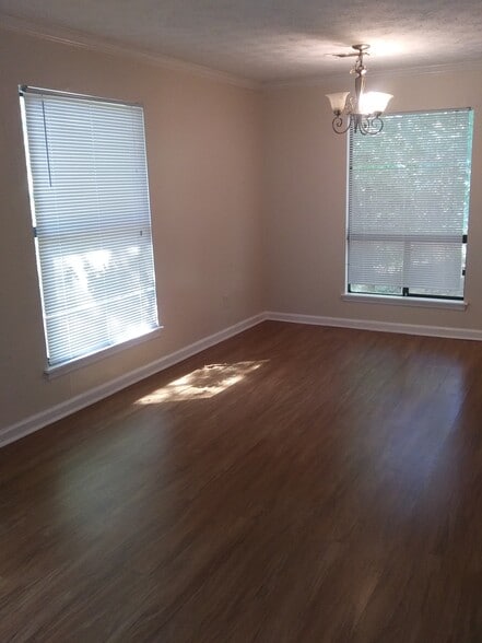 Building Photo - 2311 Bermuda Run Ct