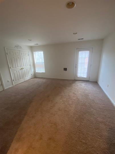 Building Photo - Move In Special- 1/2 month off first full month with move in by 4/1/2026 Pet Friendly- Now Availa...