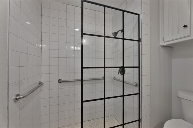 Building Photo - 2321 Quail Hollow Dr