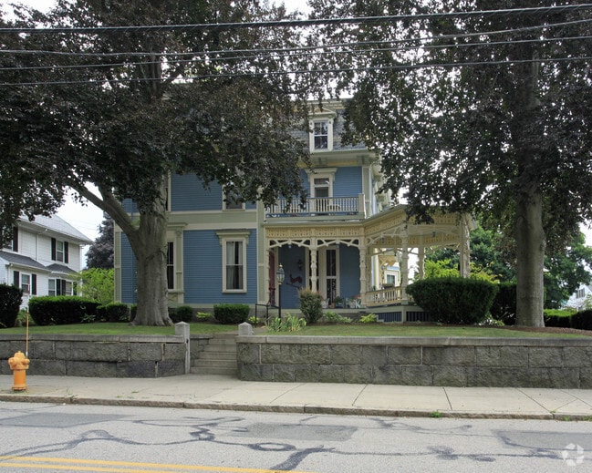 35 Forest St 35 Forest St Medford MA 02155 Apartment Finder