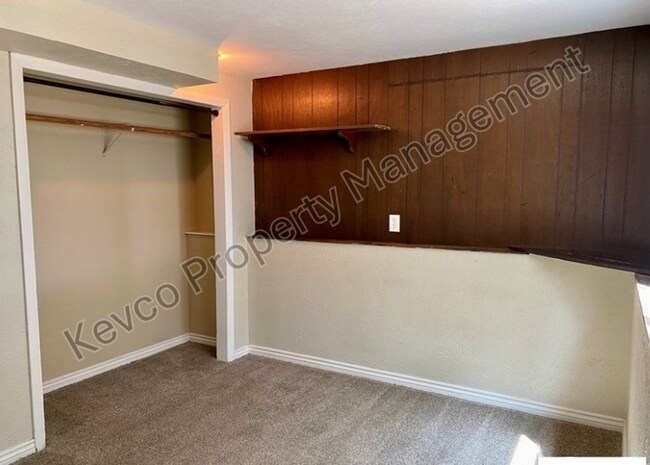Building Photo - House with central AC!