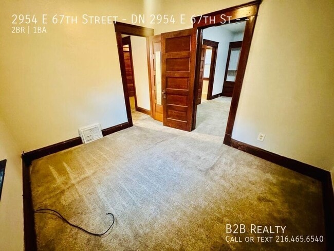 Building Photo - 2954 E 67th St