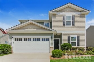 Building Photo - 1048 Silverberry St