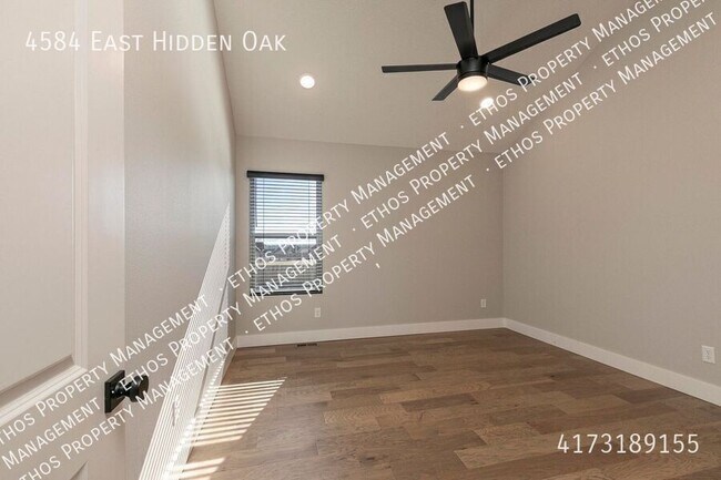 Building Photo - 4584 E Hidden Oak St