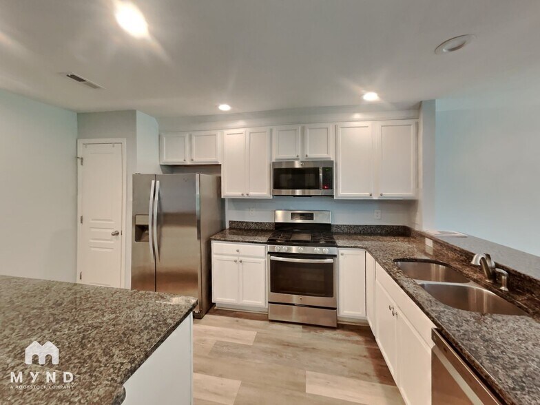 Building Photo - 182 Red Admiral Ct