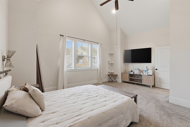 Building Photo - 1816 Dennis St