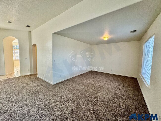 Building Photo - 18515 Monte Vista Dr