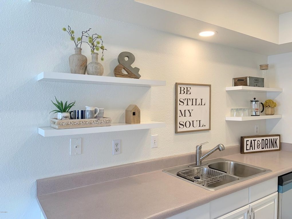 Building Photo - 286 W Palomino Dr