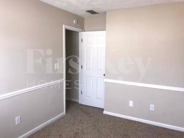 Building Photo - 20 Stephens Way