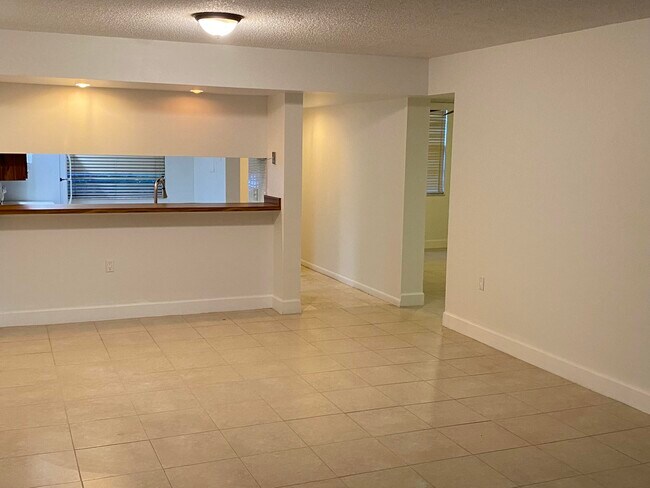 Building Photo - 3626 Whitehall Dr