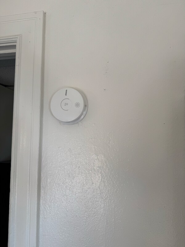 Building Photo - 393 N Euclid Ave