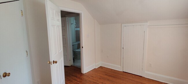 Building Photo - three bedroom home in Midlothian