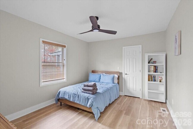 Building Photo - 2708 Mooresville Rd