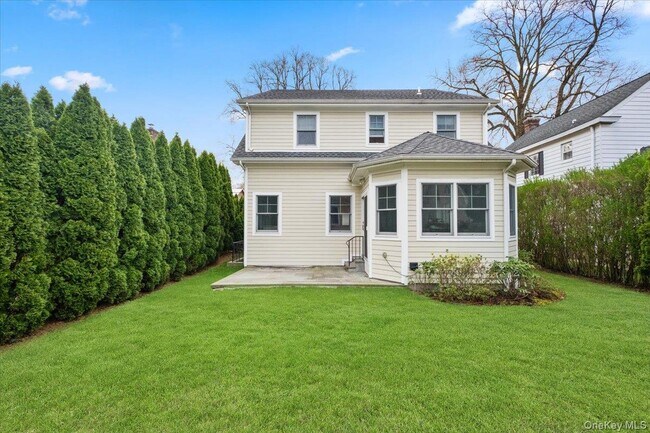 Building Photo - 109 Lee Rd